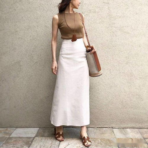 夏日服裝別亂穿,這樣搭配很時尚,優雅有氣質,顯瘦顯高挑